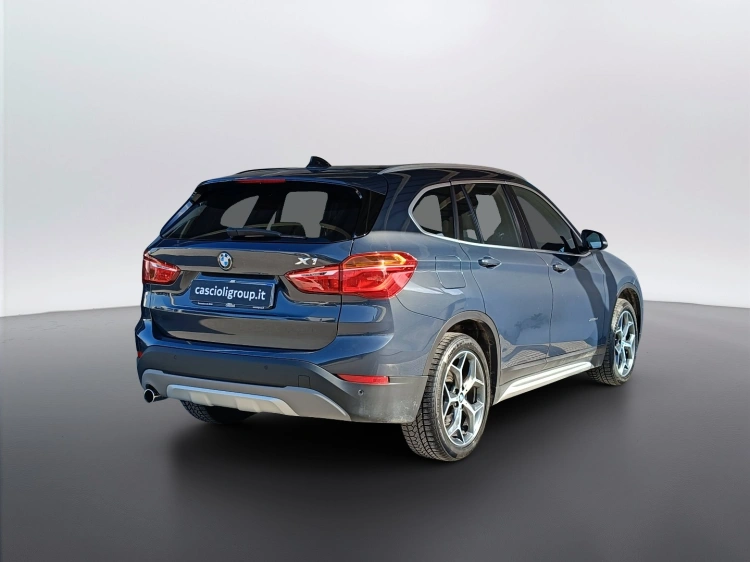 4 - BMW X1 BMW X1 XDRIVE 18D XLINE