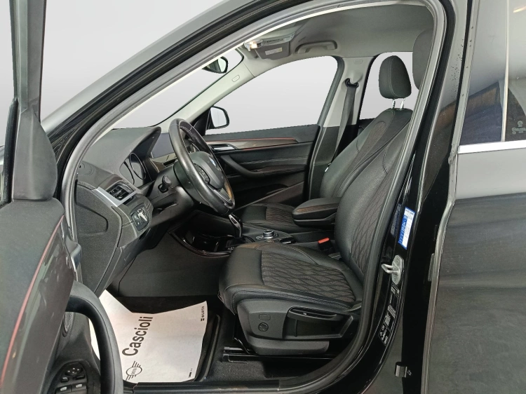 8 - BMW X1 X1 xdrive18d xLine auto