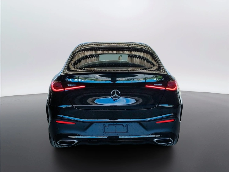 4 - Mercedes-Benz GLC 300 de 4Matic Plug-in Hybrid Coupe