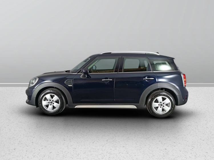 3 - MINI Countryman Mini Countryman F60 2017 - Mini Countryman 1.5 One D auto 7m