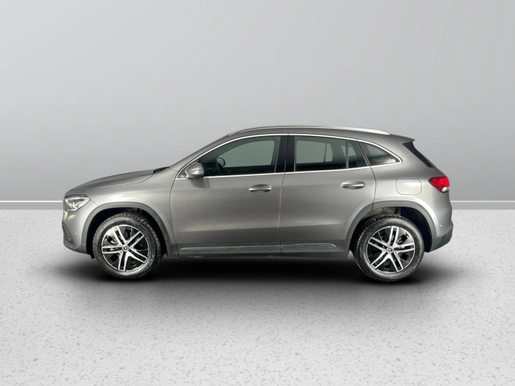 6 - Mercedes-Benz GLA 200 d Sport Plus auto