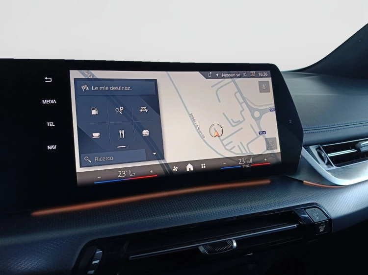 13 - BMW Serie 2 218d Active Tourer Msport auto