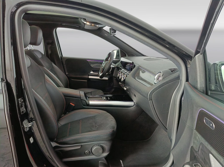 11 - Mercedes-Benz Classe B 180 d AMG Line Advanced Plus auto
