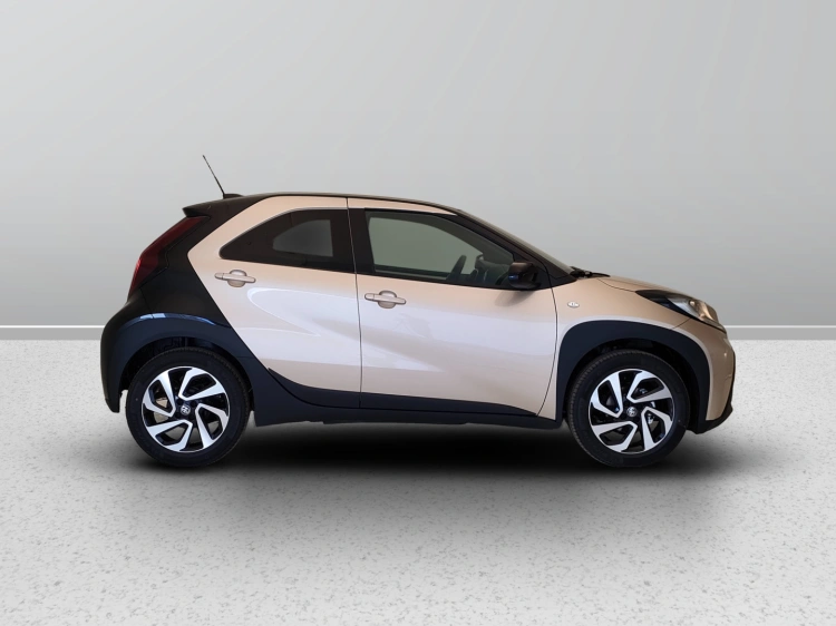 7 - Toyota Aygo X AYGO X 10B MT TREND MY24