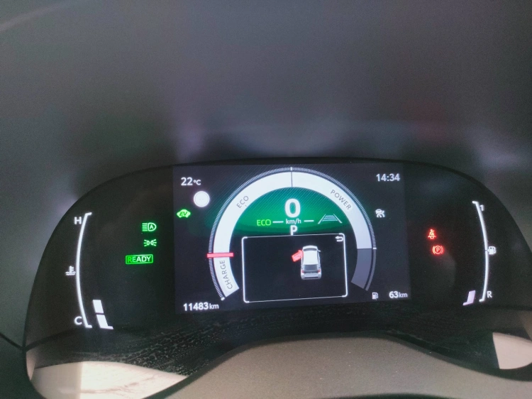 19 - Toyota Yaris Yaris 1.5h Trend