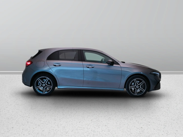 7 - Mercedes-Benz Classe A 250 e phev AMG Line Premium auto