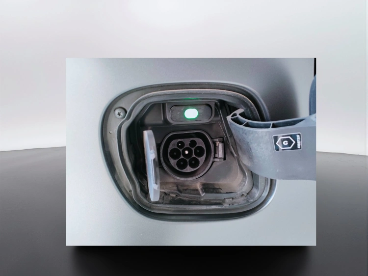 9 - smart fortwo Fortwo eq Passion 22kW