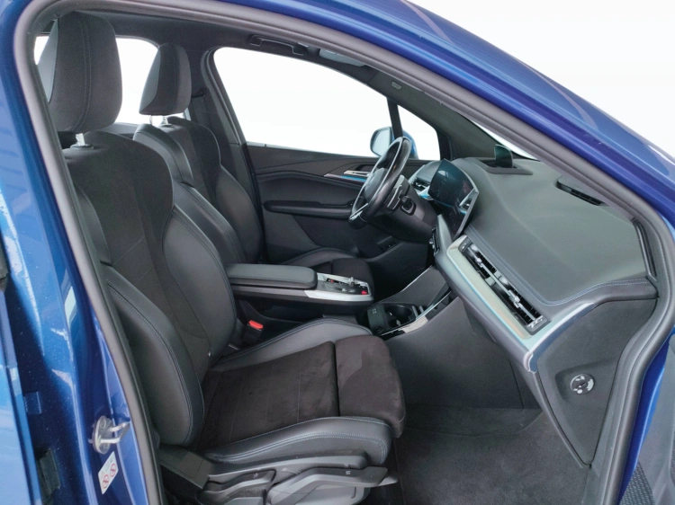 14 - BMW Serie 2 220i Active Tourer mhev 48V Msport auto