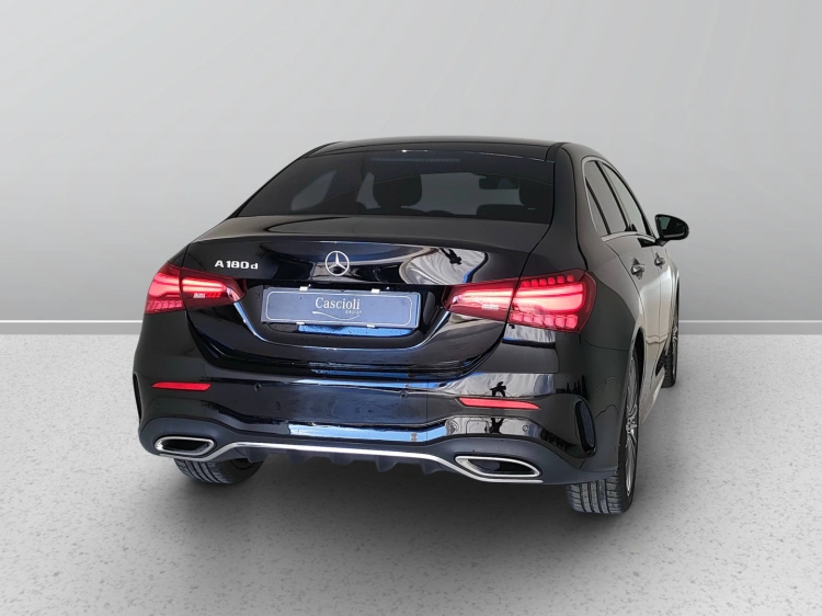 6 - Mercedes-Benz Classe A 180 d AMG Line Advanced Plus auto