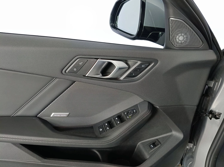 15 - BMW Serie 1 120 48V MSport auto