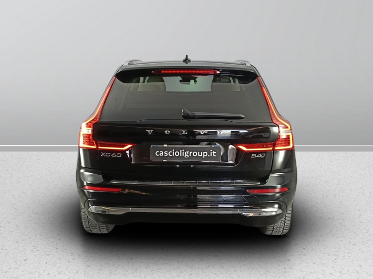 5 - Volvo XC60 XC60 2.0 B4 Inscription awd auto