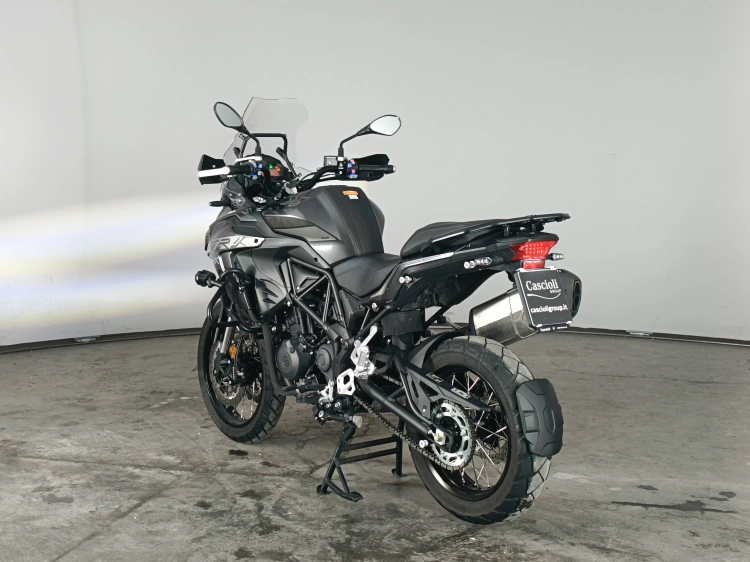 6 - Benelli TRK BENELLI TRK 502