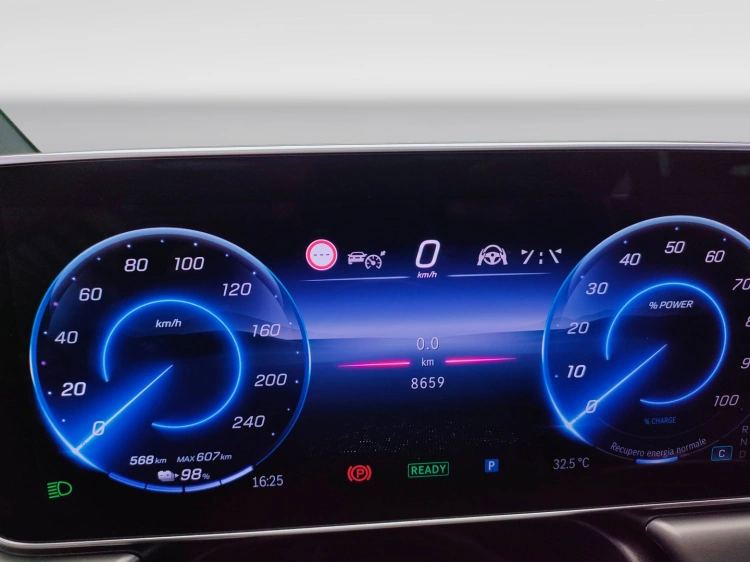 19 - Mercedes-Benz EQE 350 Premium Extra 4matic