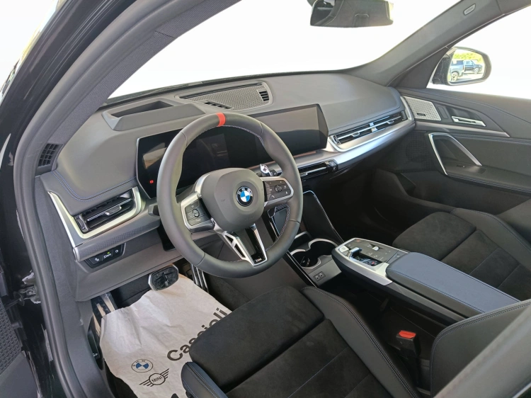 7 - BMW X1 M BMW X1 M35i xDrive