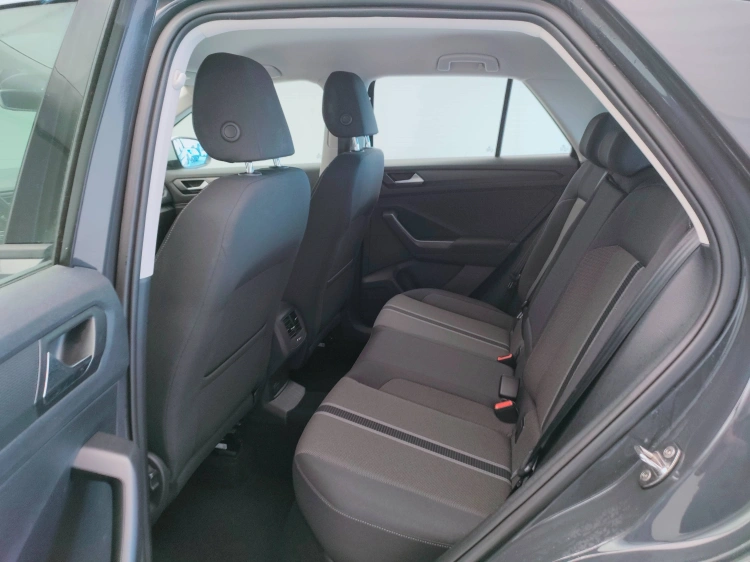 10 - Volkswagen T T-Roc 1.0 tsi Style 115cv