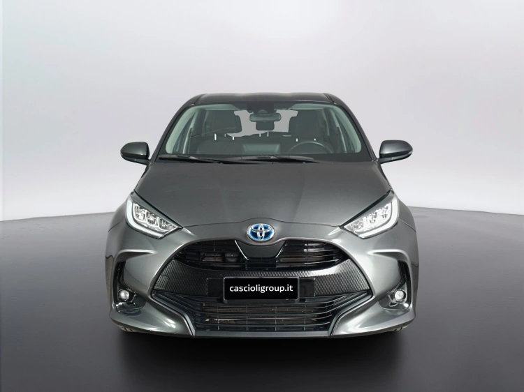 2 - Toyota Yaris Yaris 1.5h Trend