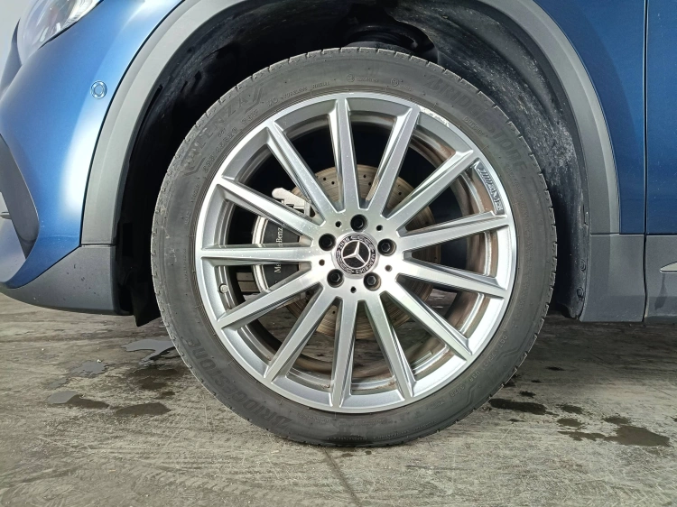 17 - Mercedes-Benz GLA Mercedes 250 e phev (eq-power) Sport Plus auto