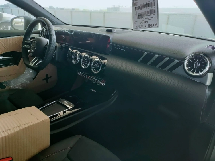 10 - Mercedes AMG Classe A Mercedes-AMG A 35 4MATIC