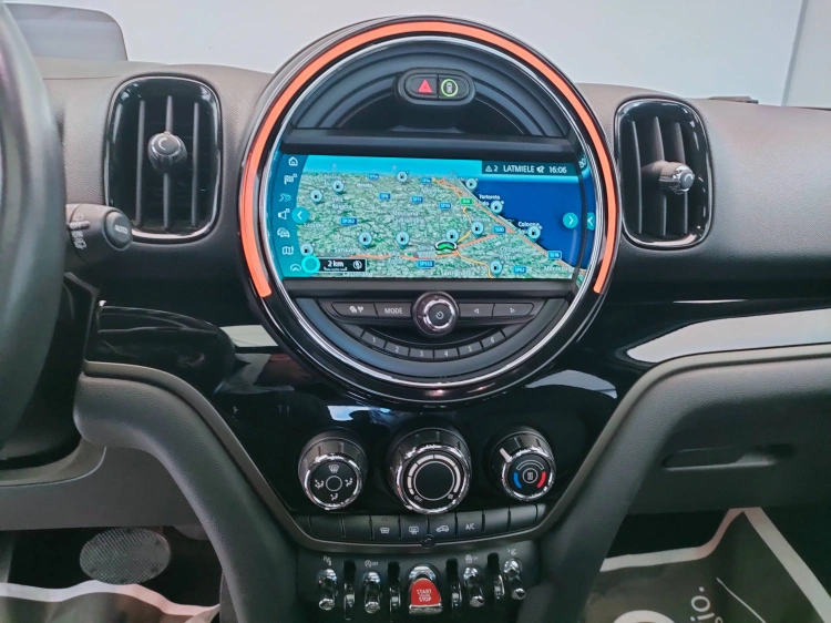 13 - MINI Countryman MINI COUNTRYMAN SD ALL4