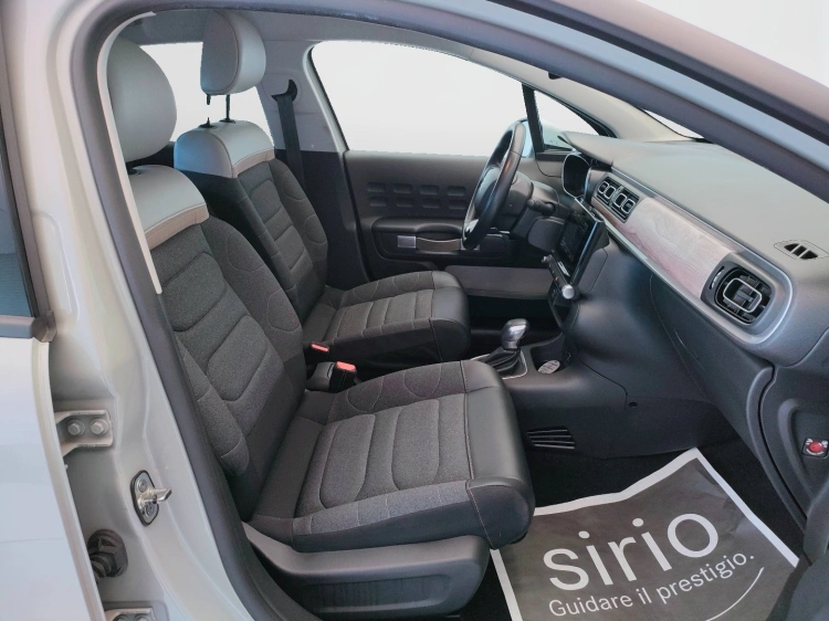 12 - Citroen C3 C3 1.2 puretech Shine Pack s&s 110cv eat6 my20