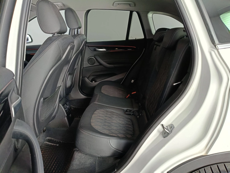 9 - BMW X1 X1 xdrive18d xLine Plus auto