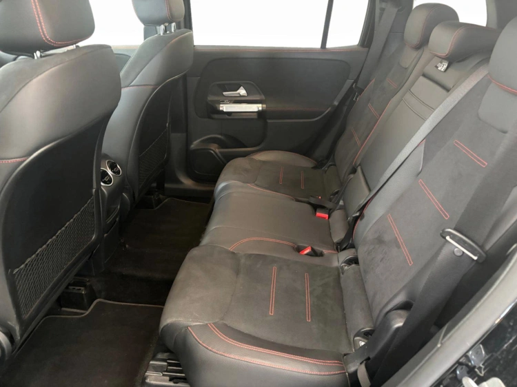 11 - Mercedes-Benz GLB 200 d Premium auto
