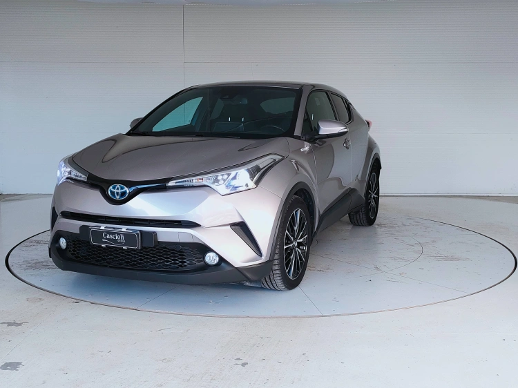 1 - Toyota C-HR C-HR 1.8h Trend 2wd e-cvt