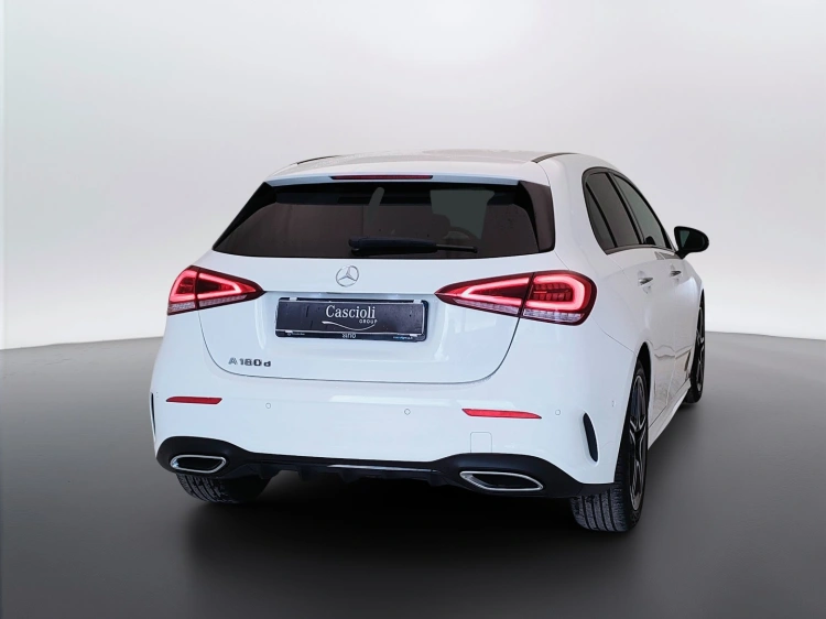 6 - Mercedes-Benz Classe A 180 d Premium auto