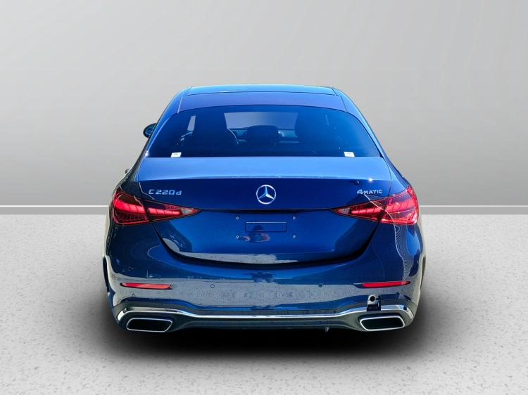 4 - Mercedes-Benz Classe C 220 d 4MATIC