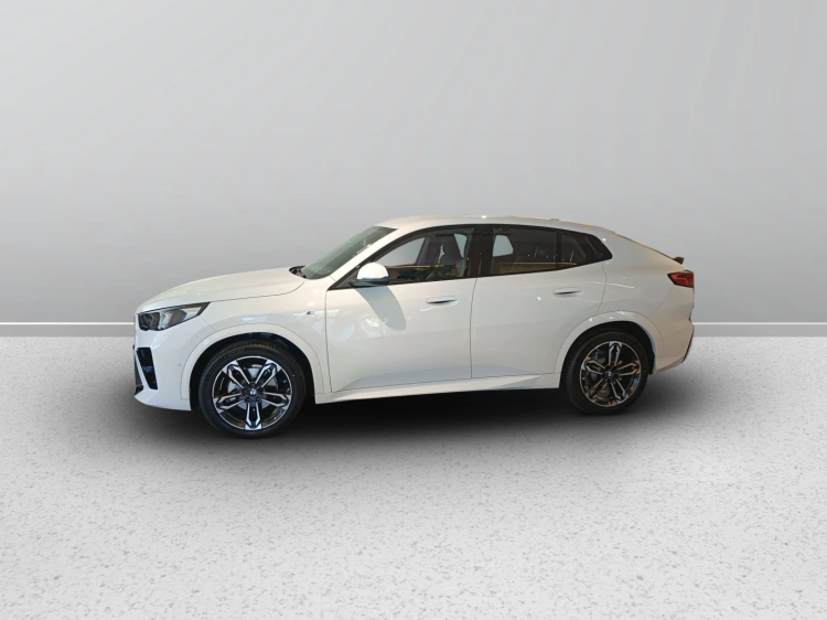 2 - BMW X2 BMW X2 sDrive18d