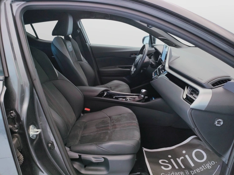 15 - Toyota C-HR C-HR 2.0h GR Sport e-cvt