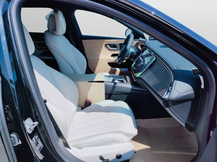 12 - Mercedes-Benz Classe E 220 d 4MATIC Station Wagon