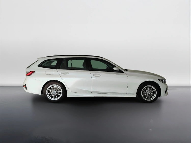7 - BMW Serie 3 318d Touring mhev 48V Business Advantage auto