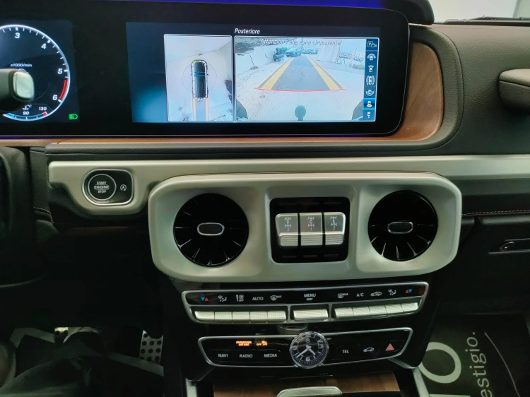 15 - Mercedes-Benz Classe G 400 d Premium Plus 330cv auto