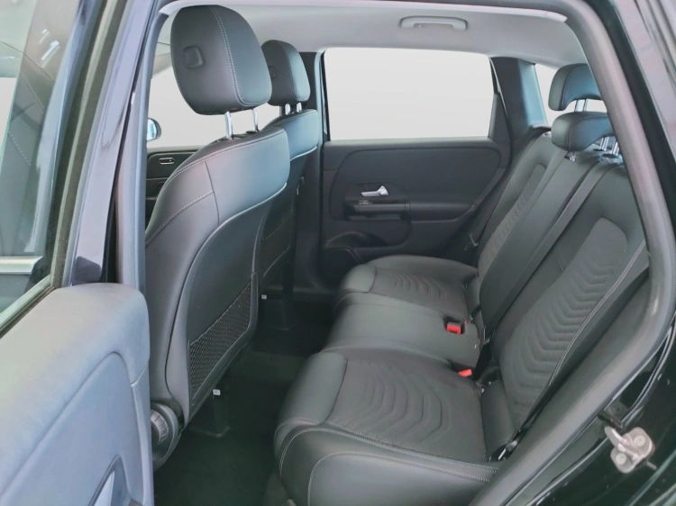 11 - Mercedes-Benz Classe B 180 d Advanced auto