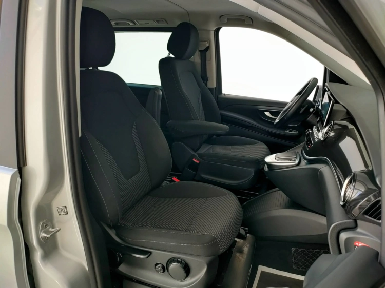 8 - Mercedes-Benz Classe V Long 220 d Executive 4matic auto