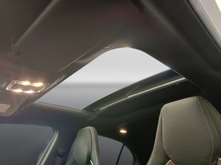 17 - Mercedes AMG Classe A A 35 AMG 4matic auto