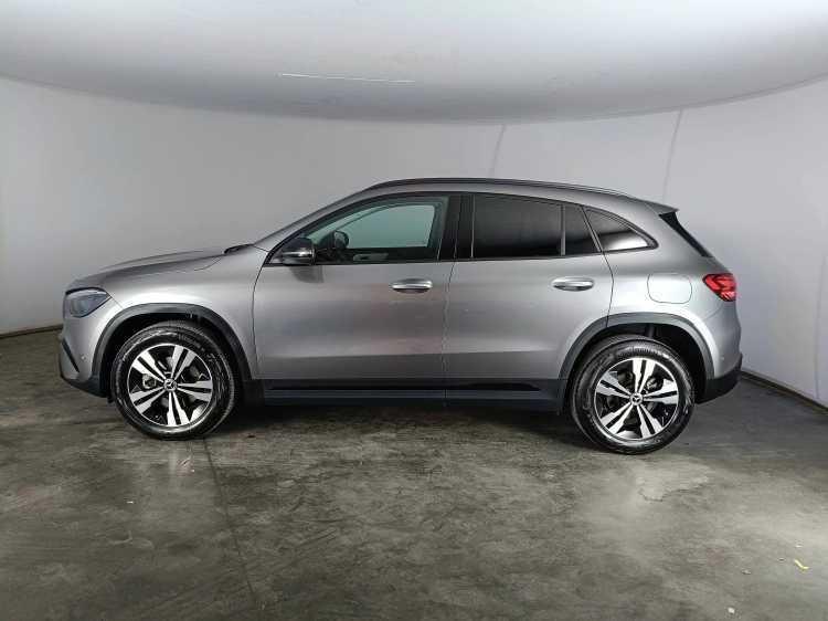 3 - Mercedes-Benz GLA 180 d Progressive Advanced Plus auto