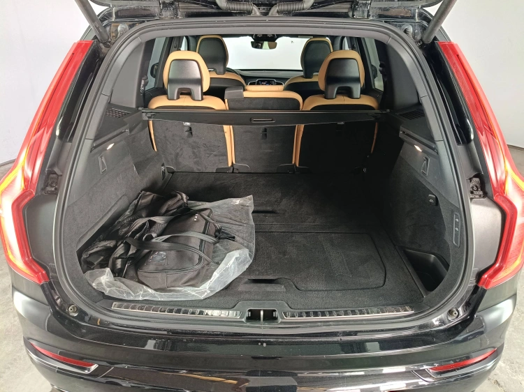 18 - Volvo XC90 XC90 2.0 b5 Plus Bright awd auto