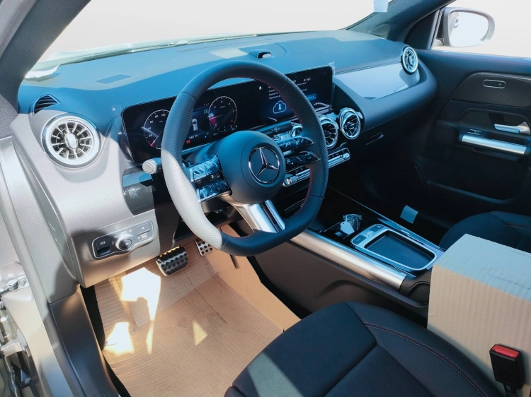 9 - Mercedes-Benz GLA 200 d automatic
