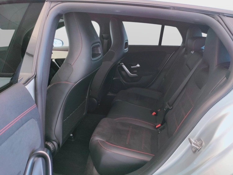 13 - Mercedes-Benz CLA Shooting Brake 200 d AMG Line Advanced Plus auto