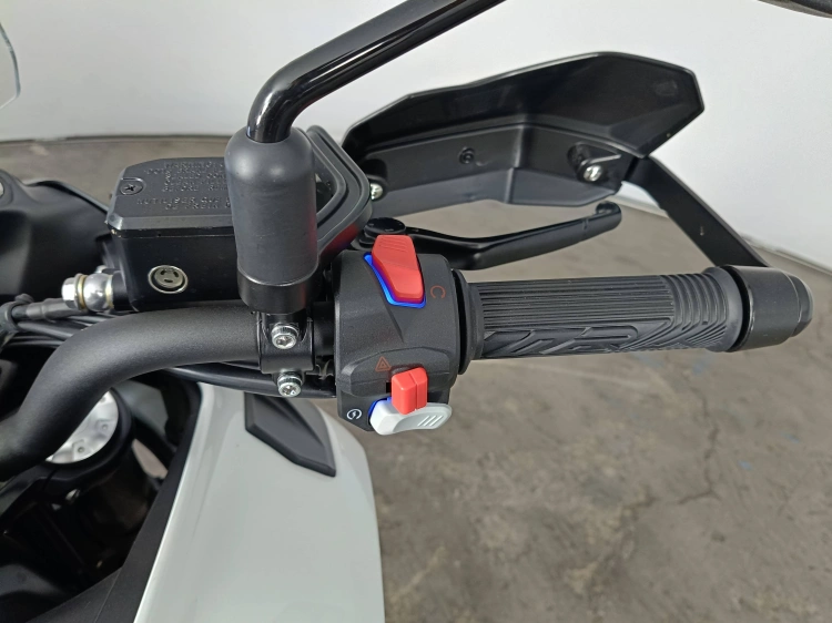 8 - Benelli TRK Trk 702 X abs E5