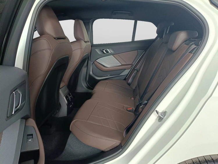 9 - BMW Serie 1 120d 48V MSport Pro auto