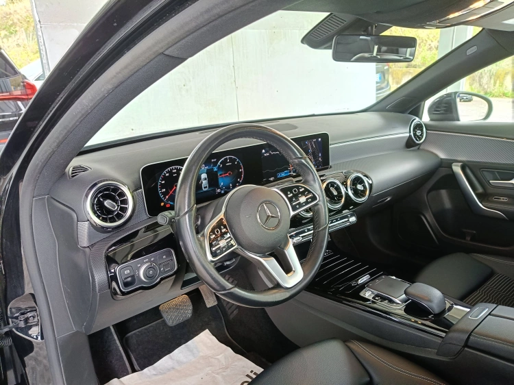 7 - Mercedes-Benz Classe A 180 d Sport auto