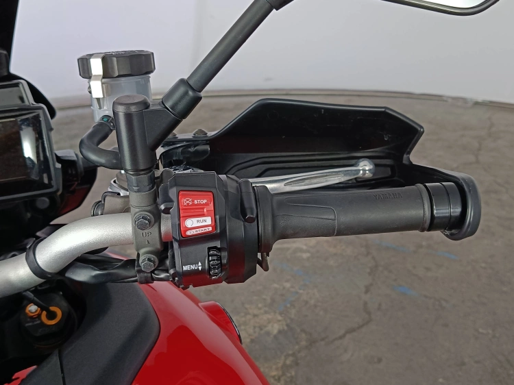 8 - Yamaha MT MT-09 890 Abs my21