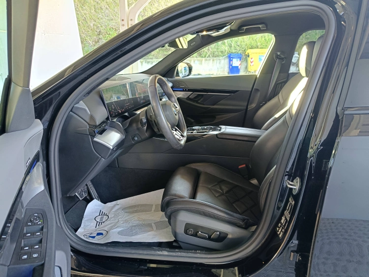 8 - BMW Serie 5 520d 48V xdrive MSport Pro auto