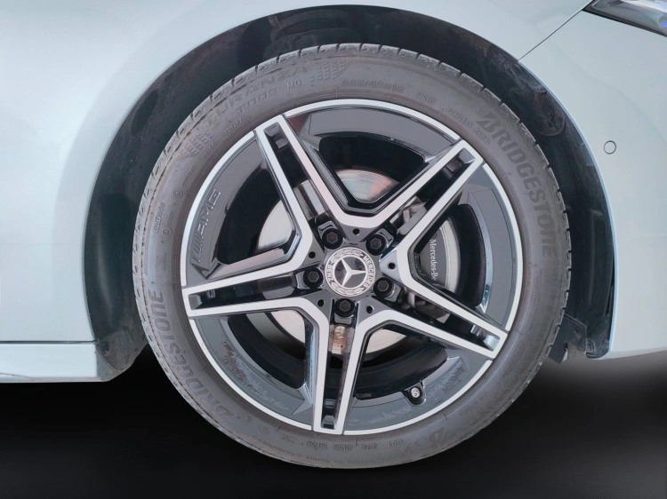 9 - Mercedes-Benz Classe A 180 d AMG Line Advanced Plus auto