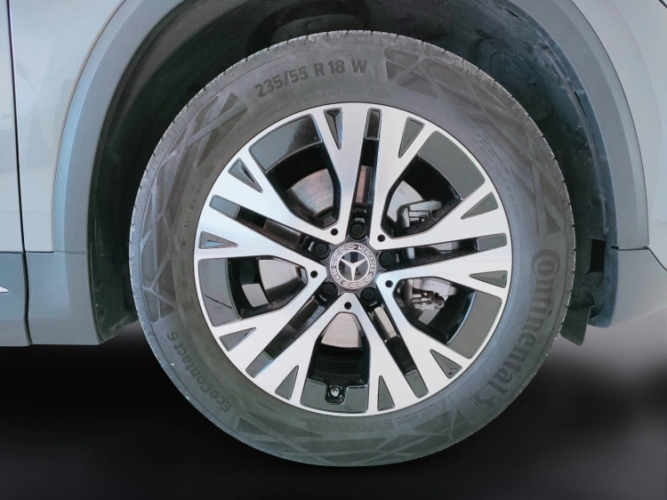 11 - Mercedes-Benz GLA 180 d Progressive Advanced Plus auto