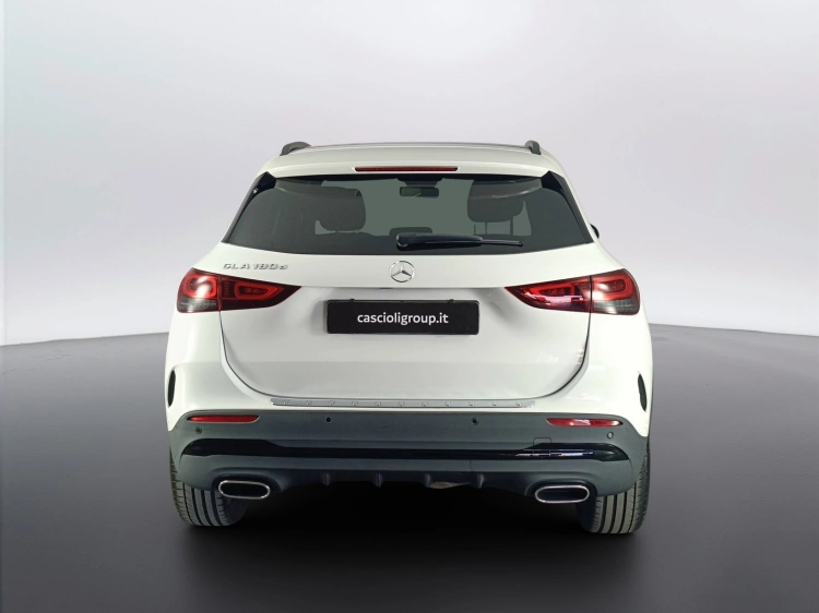 5 - Mercedes-Benz GLA GLA-H247 2020 - 180 d Premium auto