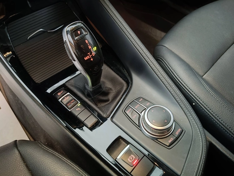 16 - BMW X2 F39 2122576